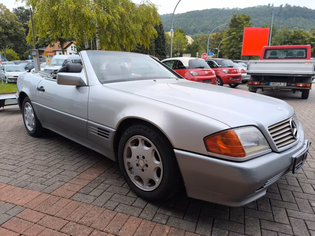 Mercedes-Benz SL 300