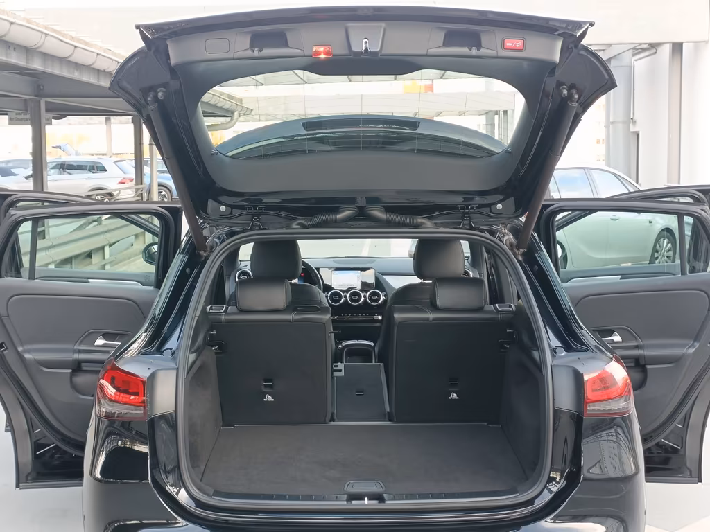 Mercedes-Benz GLA 180