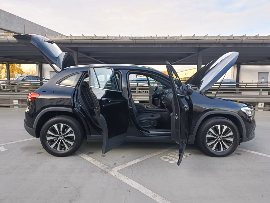 Mercedes-Benz GLA 180