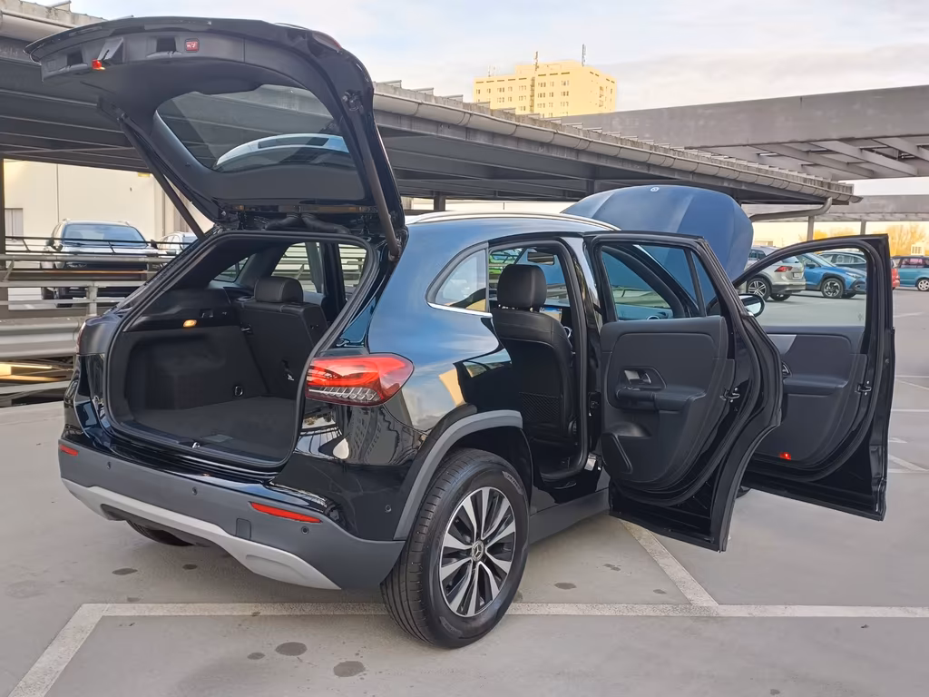 Mercedes-Benz GLA 180