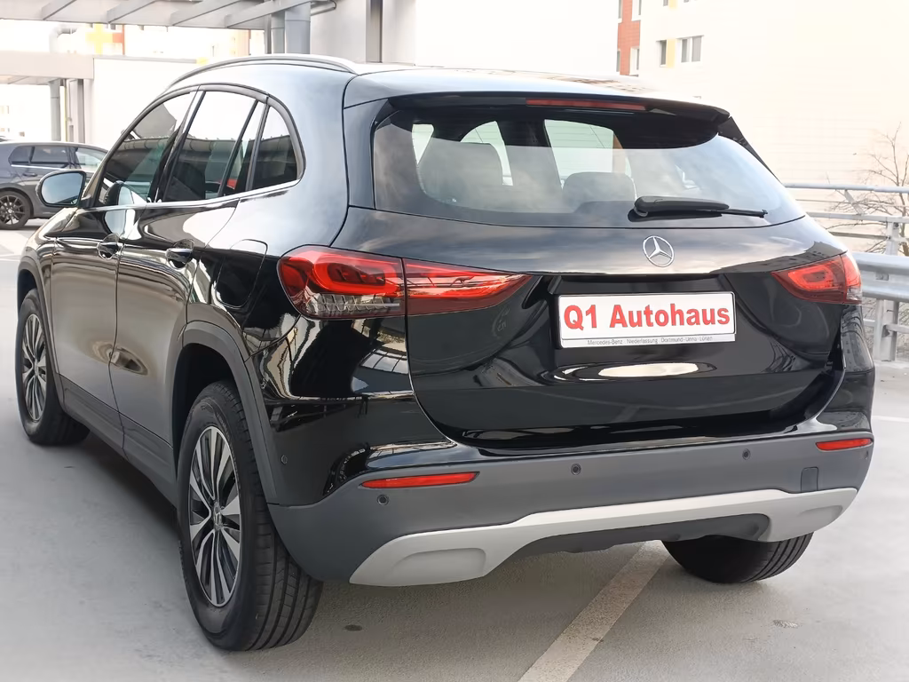 Mercedes-Benz GLA 180