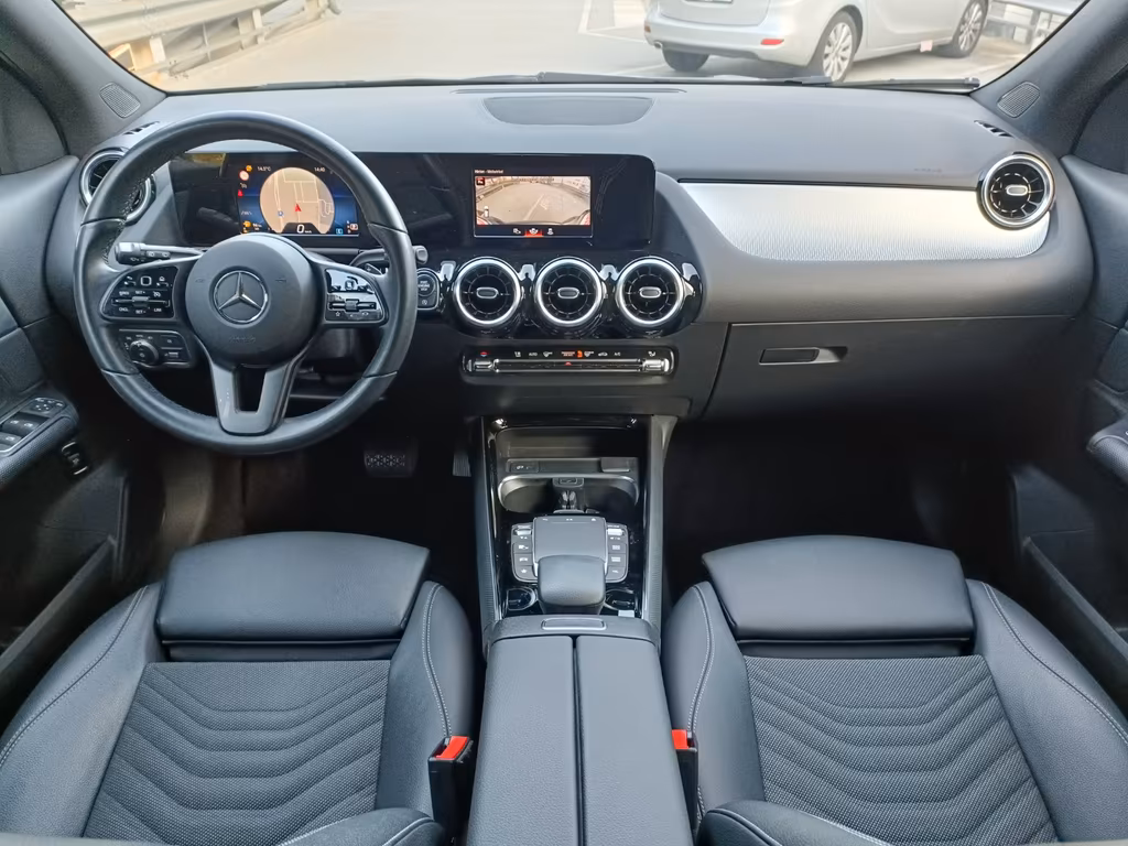 Mercedes-Benz GLA 180