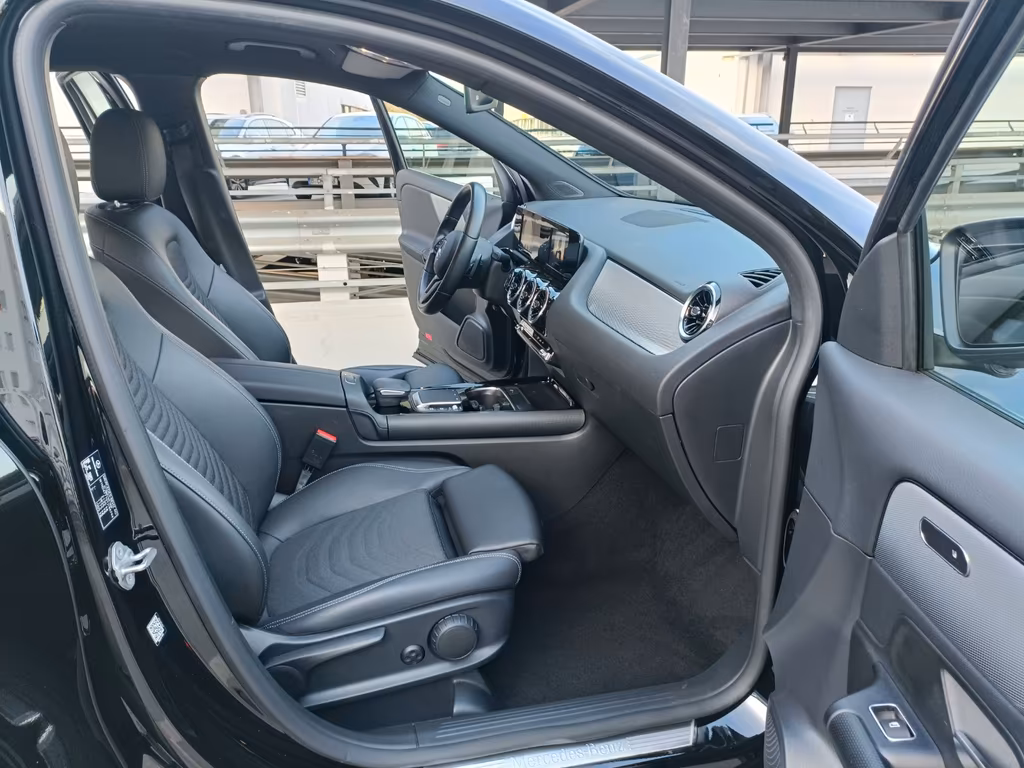 Mercedes-Benz GLA 180