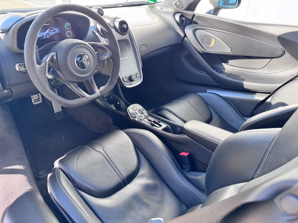 McLaren 570GT