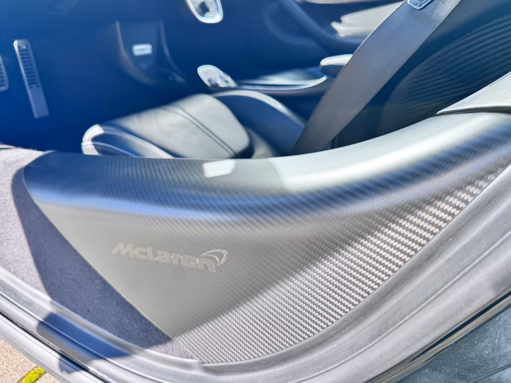 McLaren 570GT