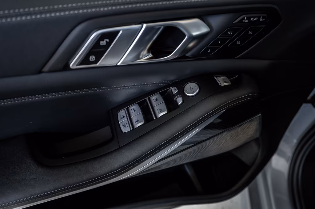 BMW X7 M60