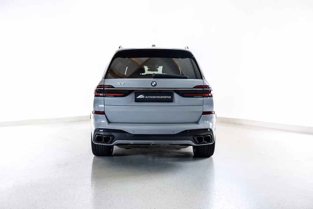 BMW X7 M60