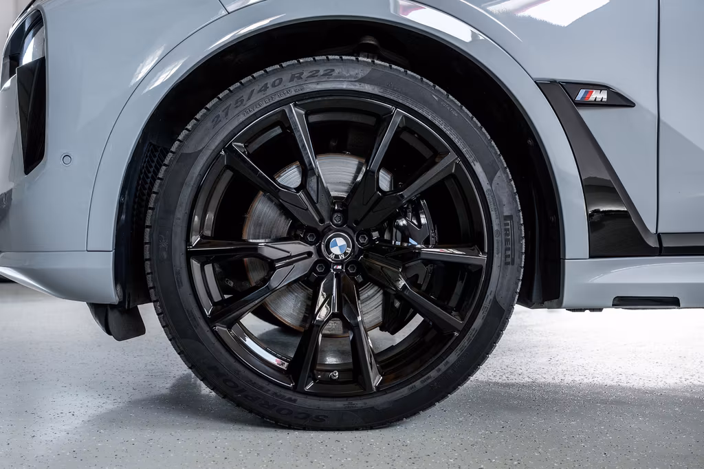BMW X7 M60