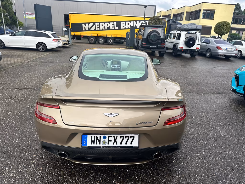 Aston Martin Vanquish