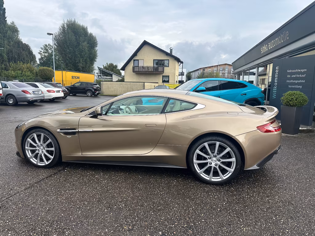 Aston Martin Vanquish