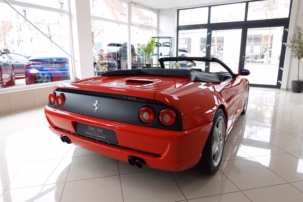 Ferrari F355