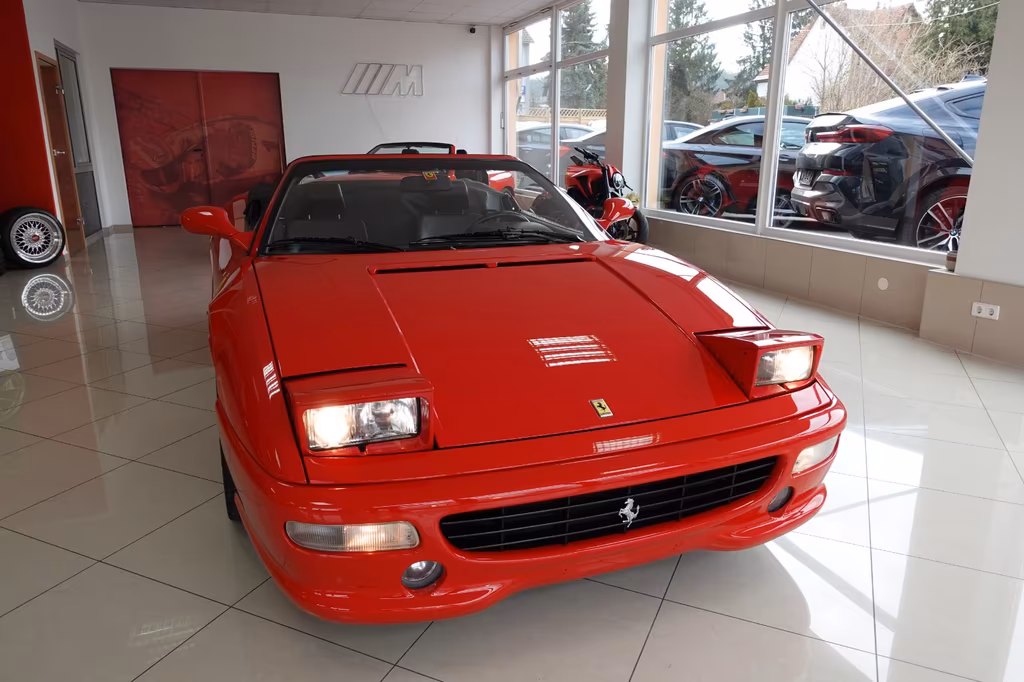 Ferrari F355
