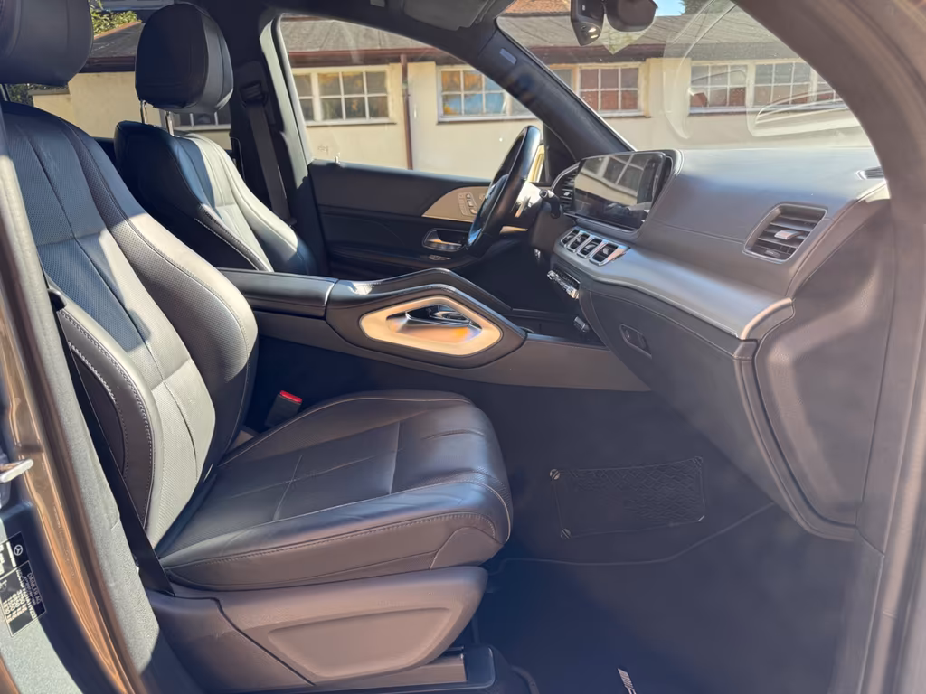 Mercedes-Benz GLS 400