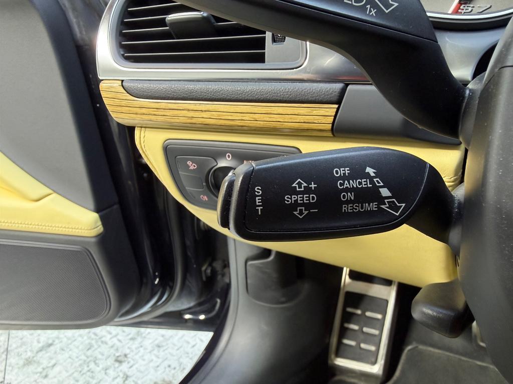 Audi S7