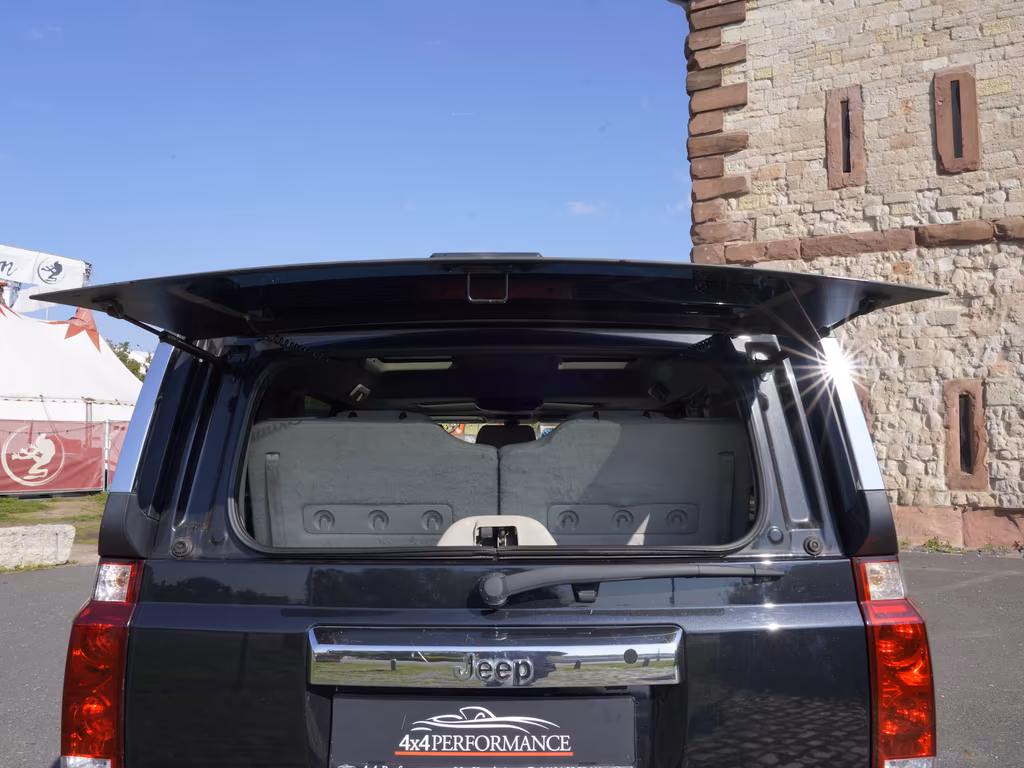 Jeep Commander