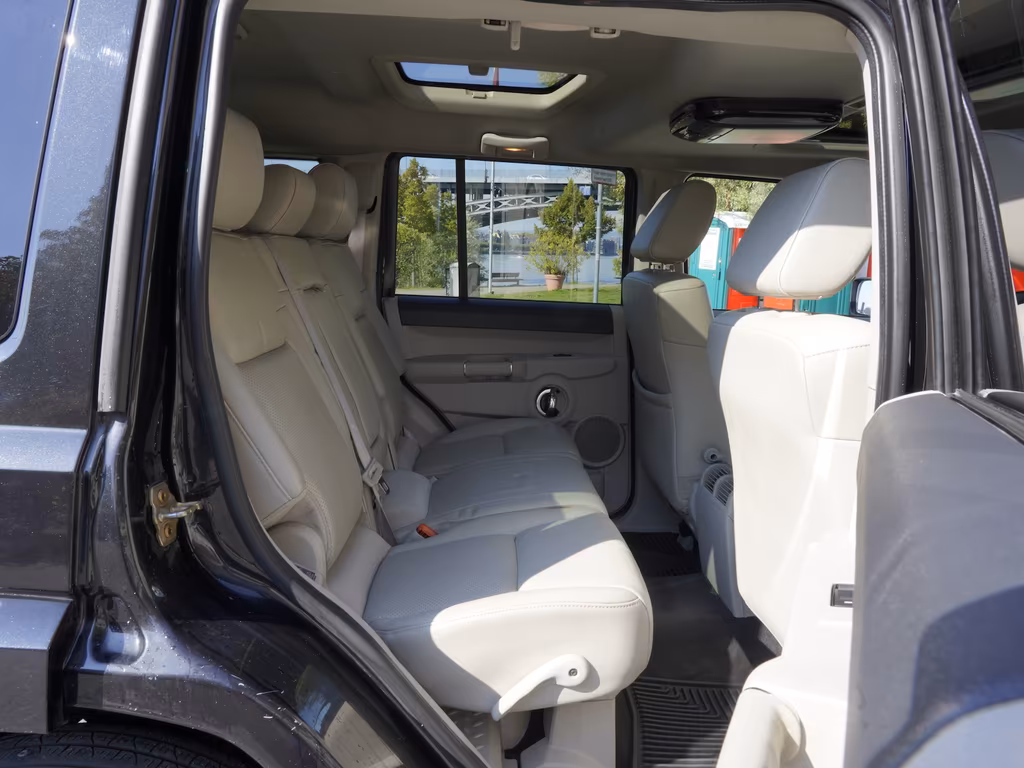 Jeep Commander