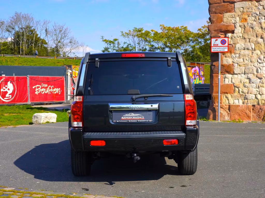 Jeep Commander