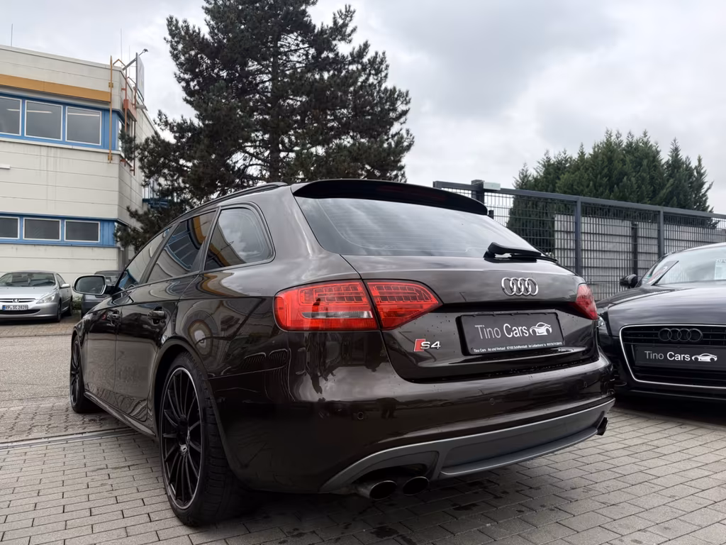 Audi S4