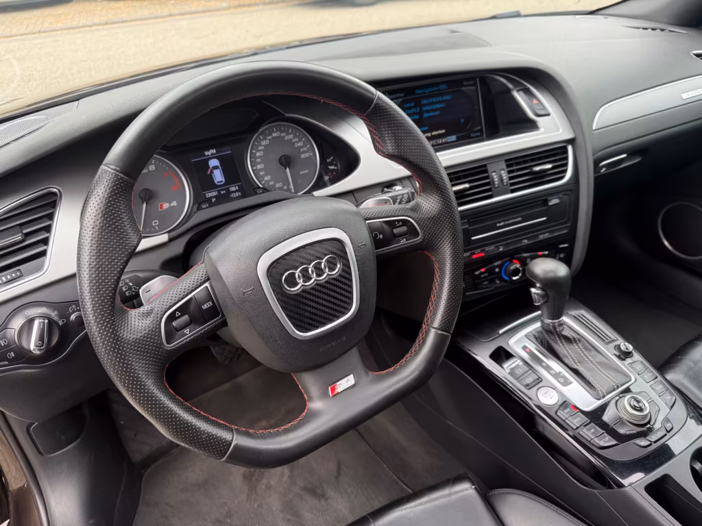 Audi S4
