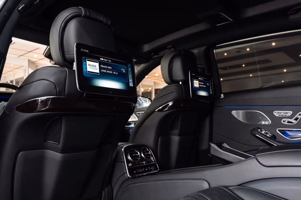 Mercedes-Benz S 560