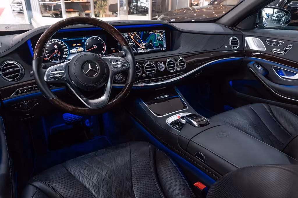 Mercedes-Benz S 560