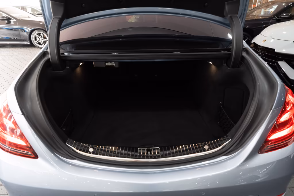 Mercedes-Benz S 560
