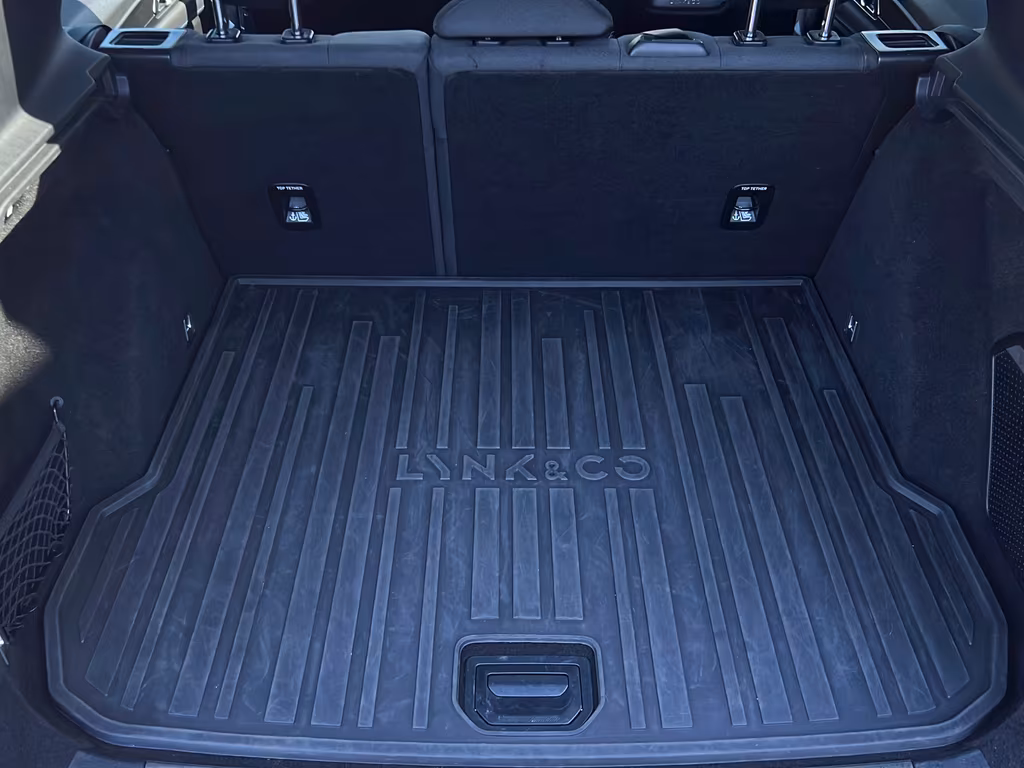Lynk&Co 01