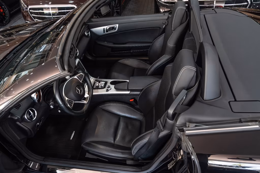 Mercedes-Benz SLC 300