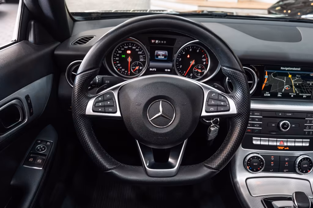 Mercedes-Benz SLC 300