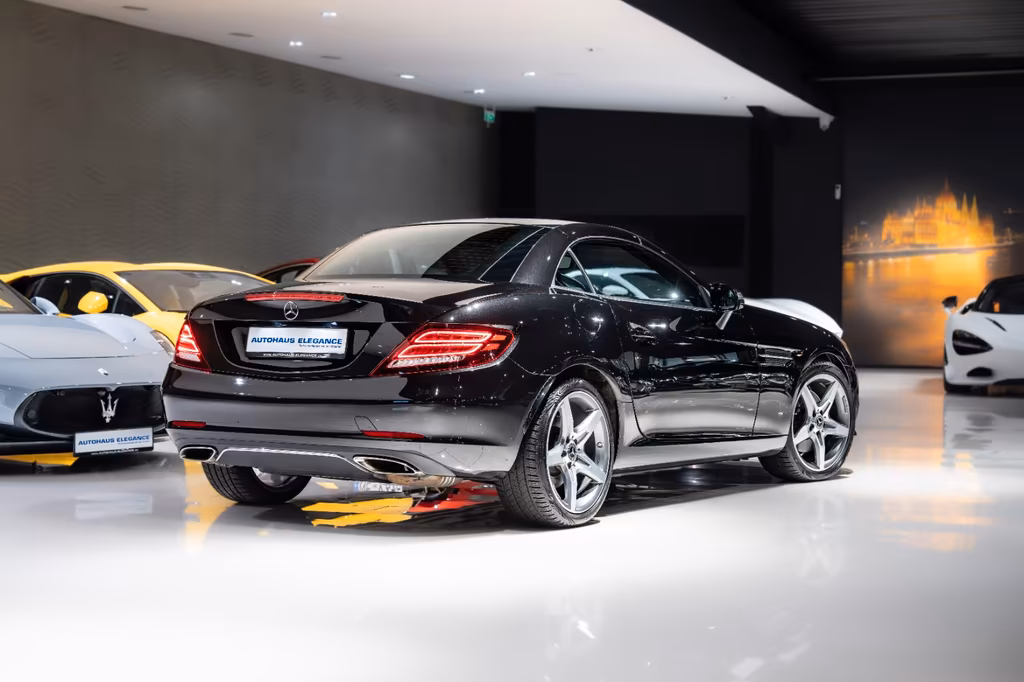 Mercedes-Benz SLC 300