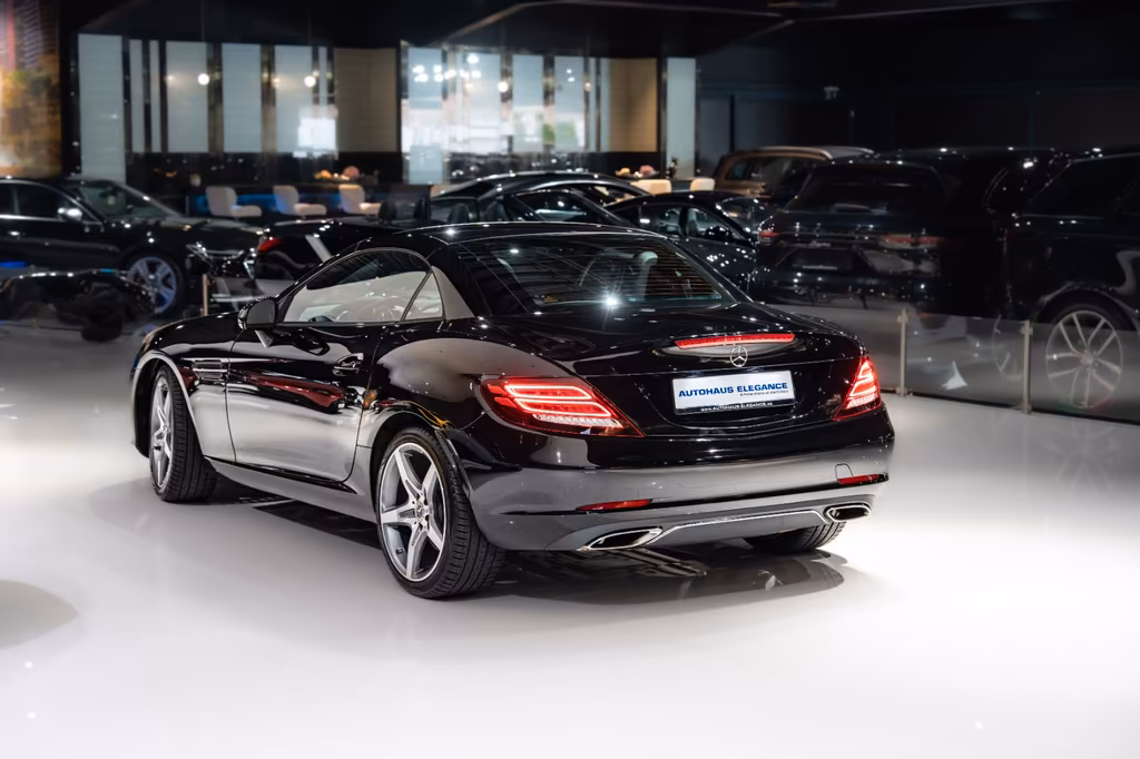 Mercedes-Benz SLC 300