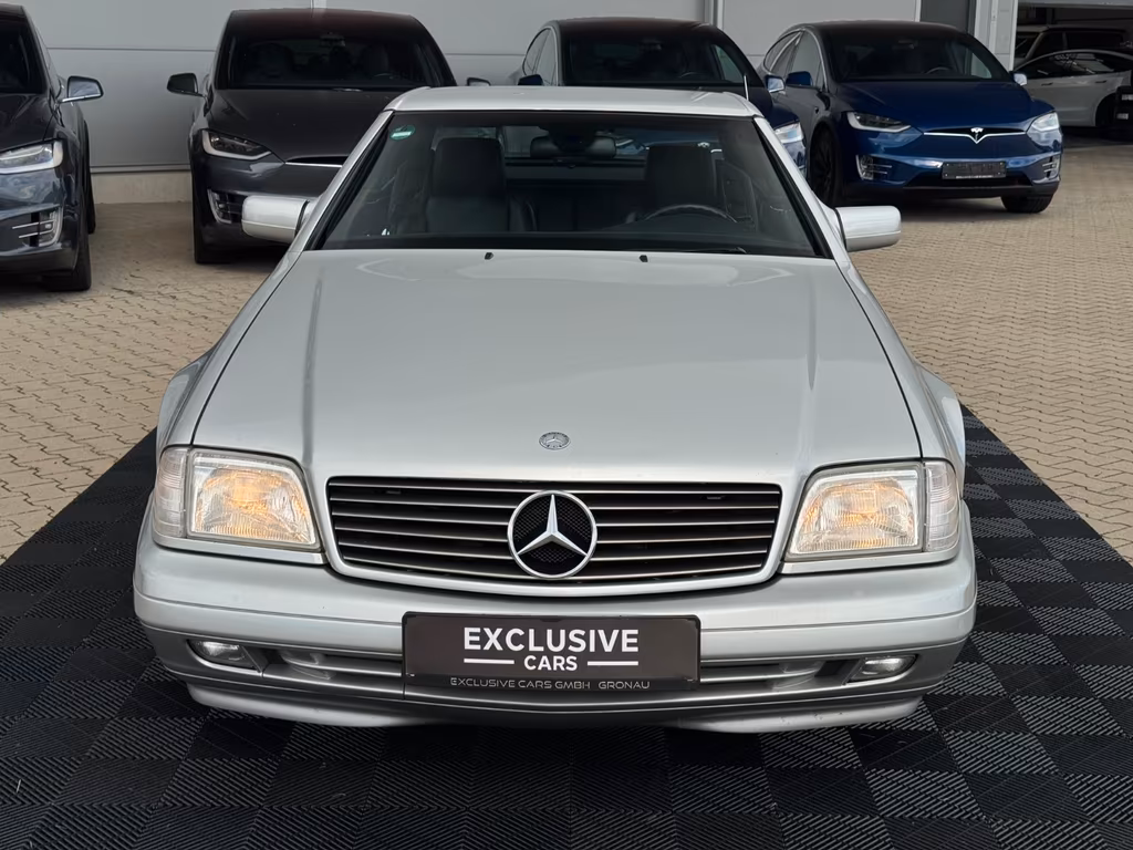 Mercedes-Benz SL 320