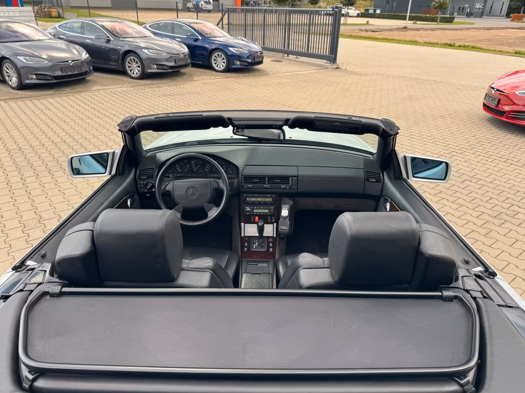 Mercedes-Benz SL 320