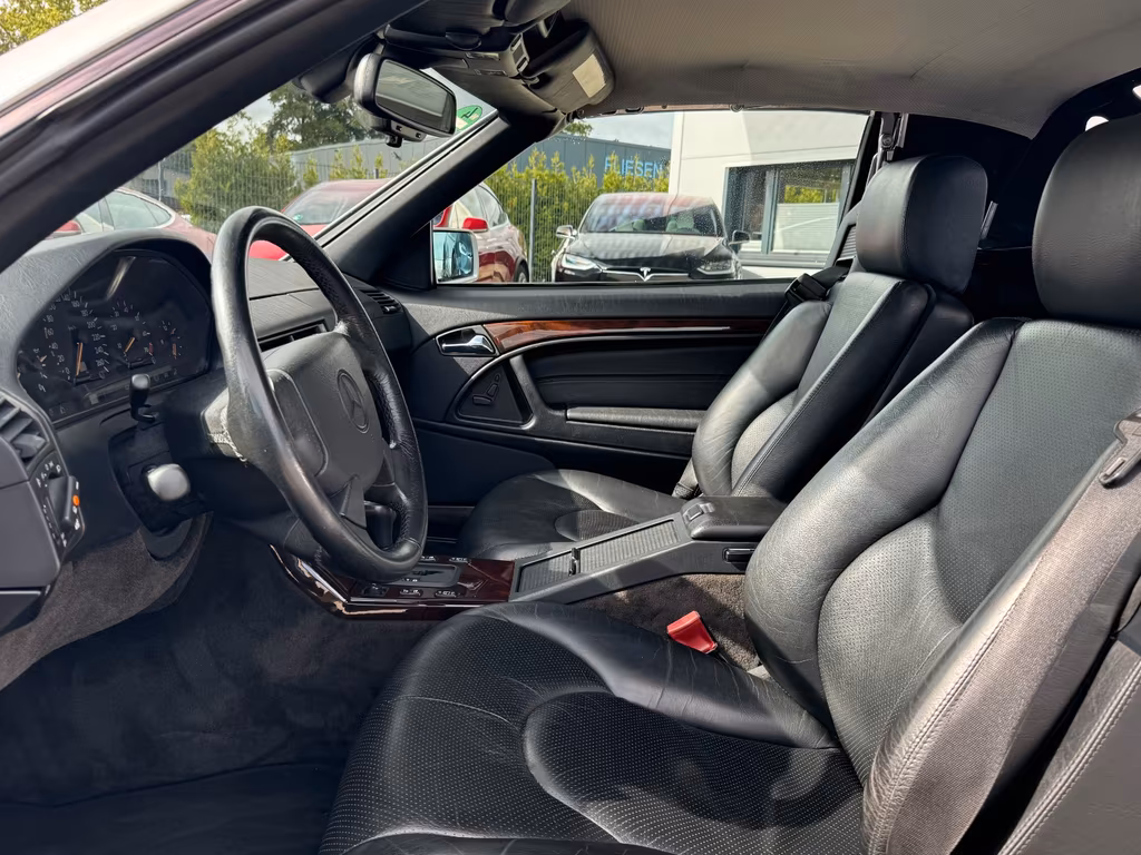 Mercedes-Benz SL 320