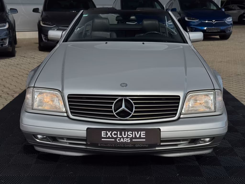 Mercedes-Benz SL 320