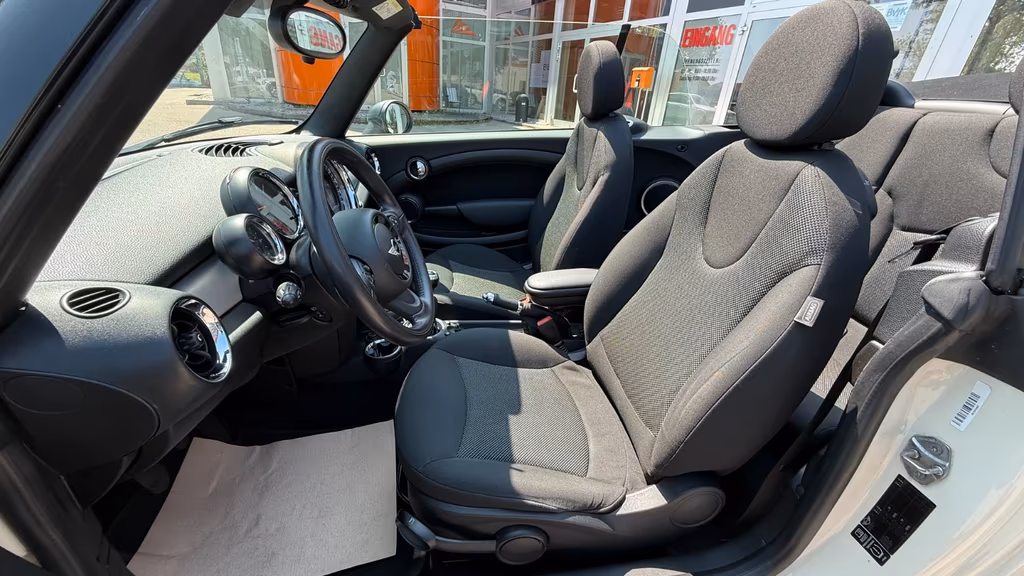 MINI One Cabrio