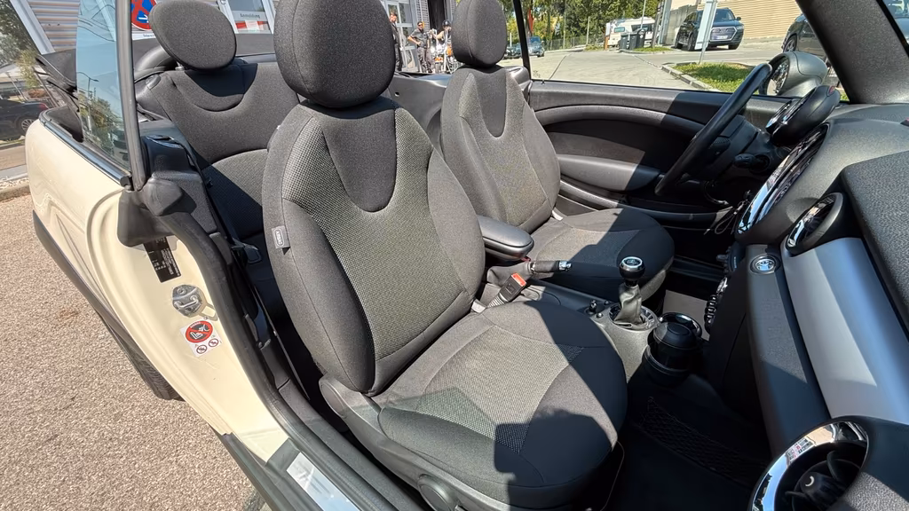 MINI One Cabrio