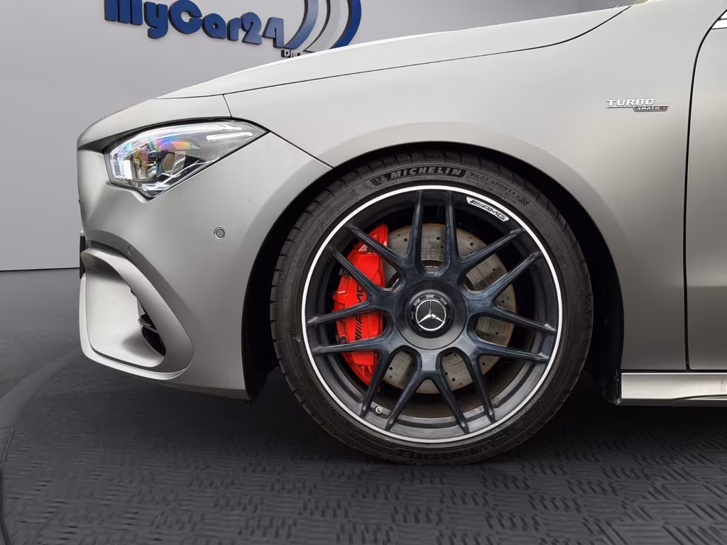 Mercedes-Benz CLA 45 AMG Shooting Brake