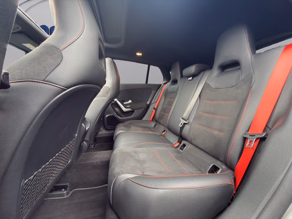 Mercedes-Benz CLA 45 AMG Shooting Brake