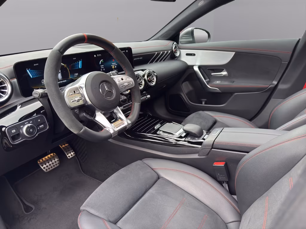 Mercedes-Benz CLA 45 AMG Shooting Brake