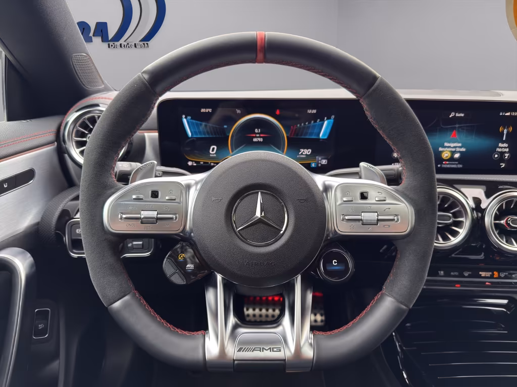 Mercedes-Benz CLA 45 AMG Shooting Brake