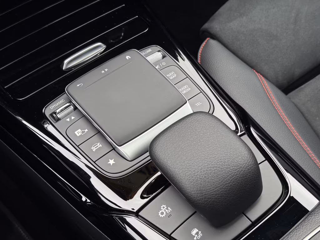 Mercedes-Benz CLA 45 AMG Shooting Brake