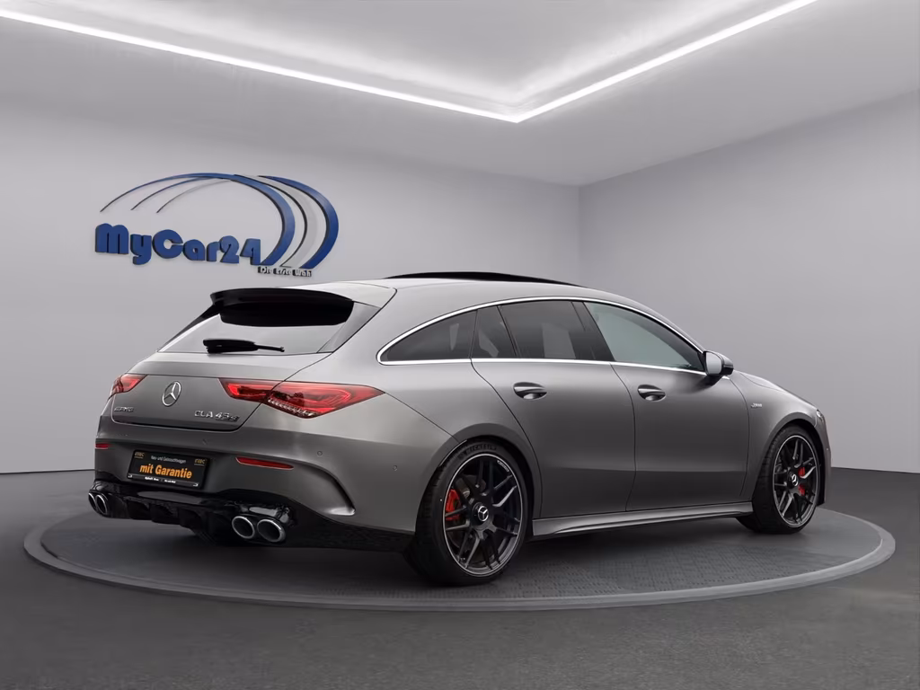 Mercedes-Benz CLA 45 AMG Shooting Brake