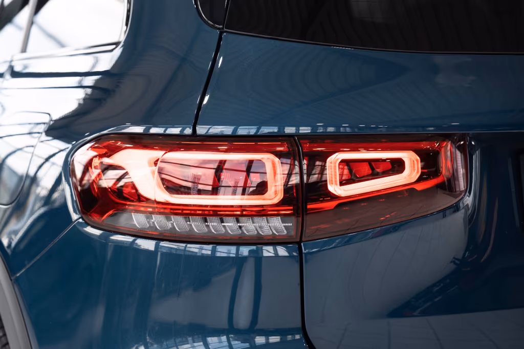 Mercedes-Benz GLB 200