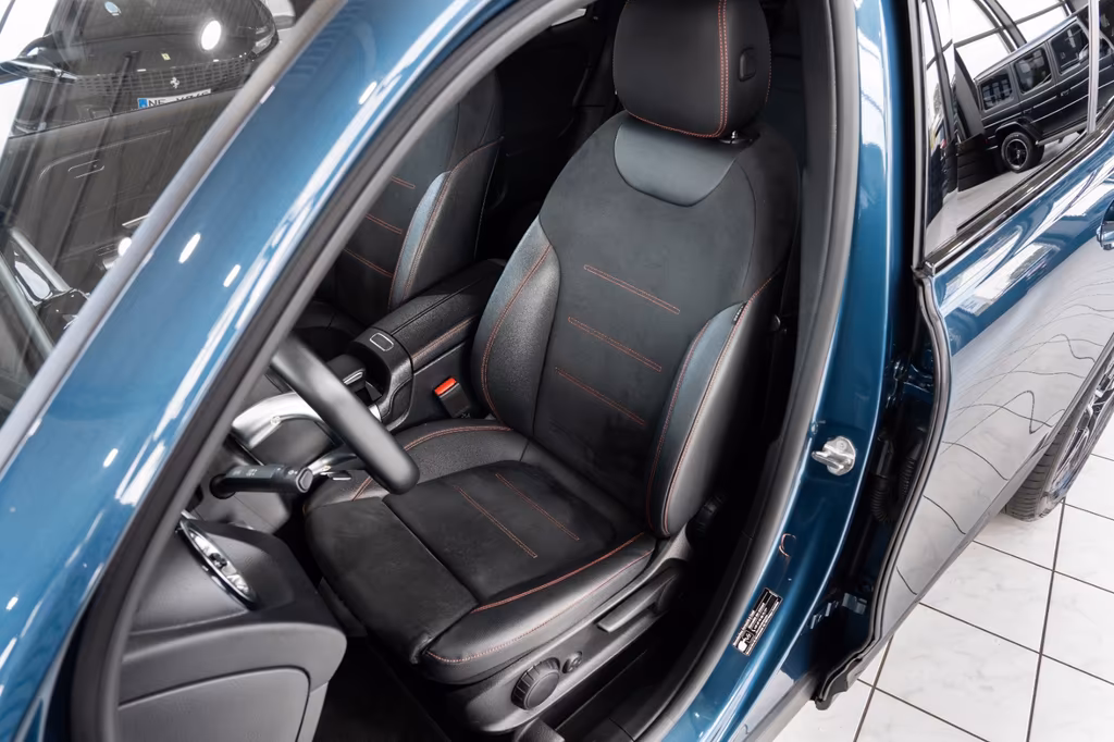 Mercedes-Benz GLB 200