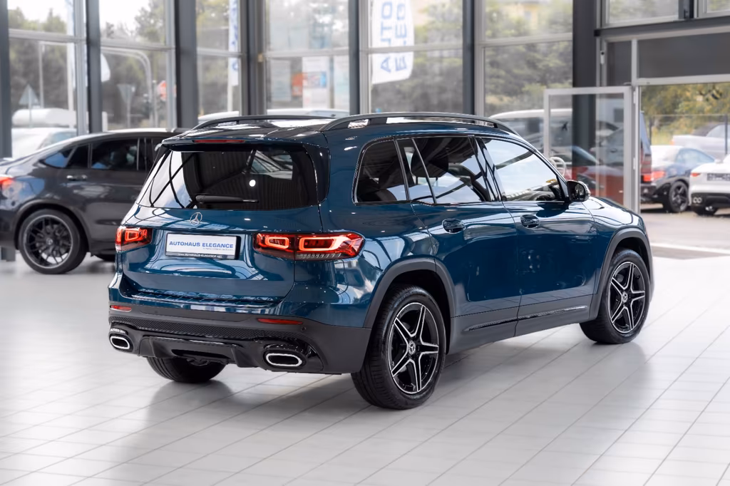Mercedes-Benz GLB 200