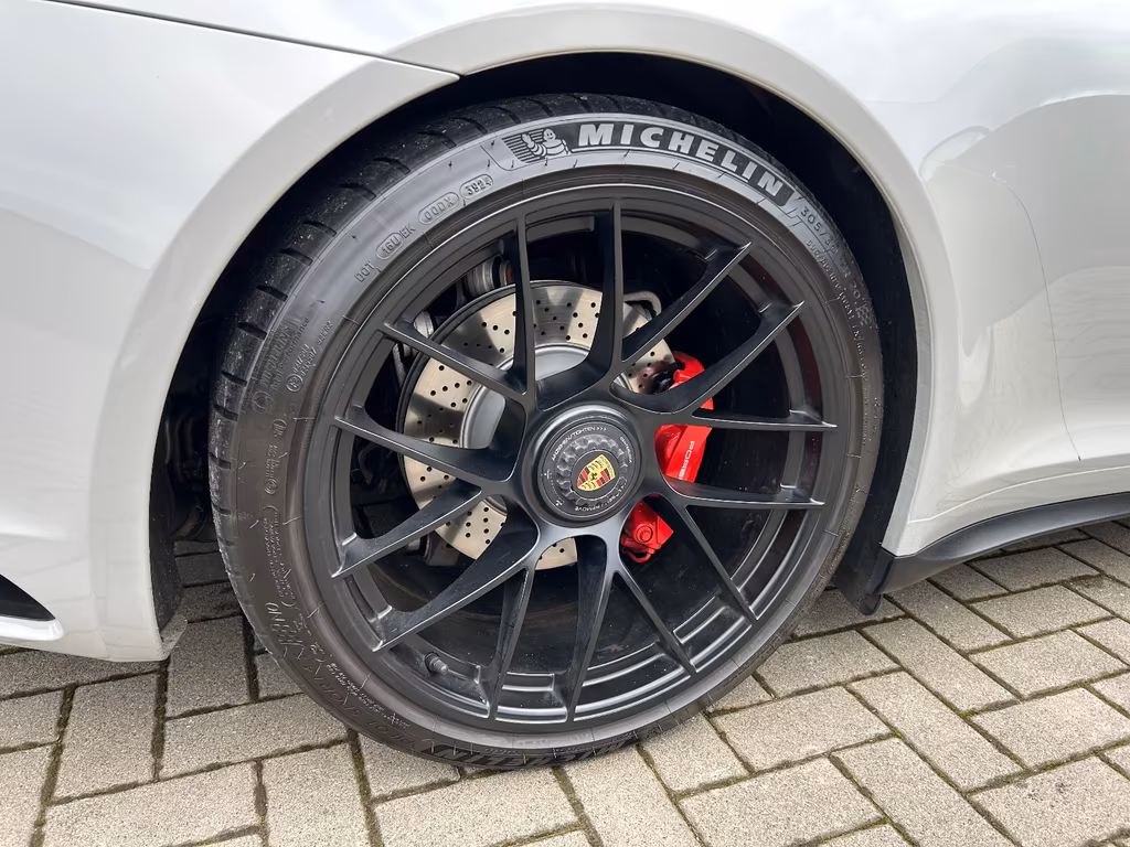 Porsche 991