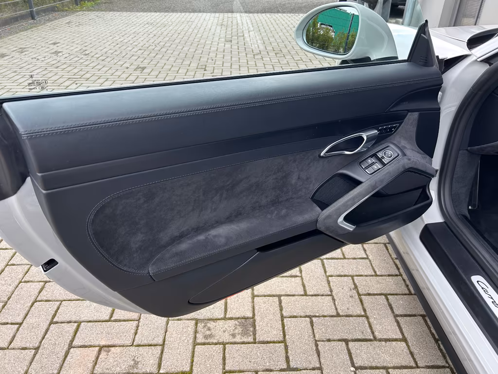Porsche 991