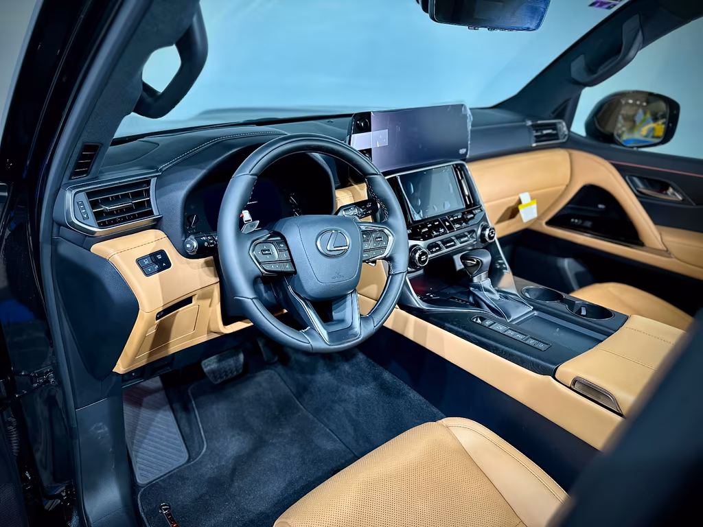 Lexus LX 600