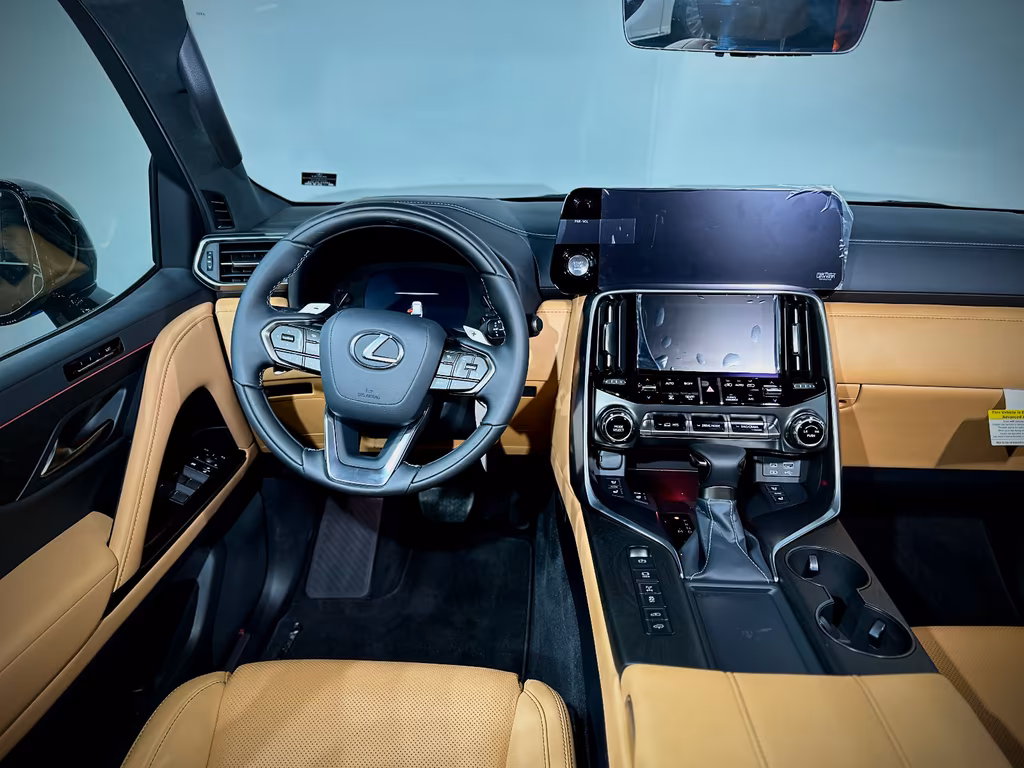 Lexus LX 600